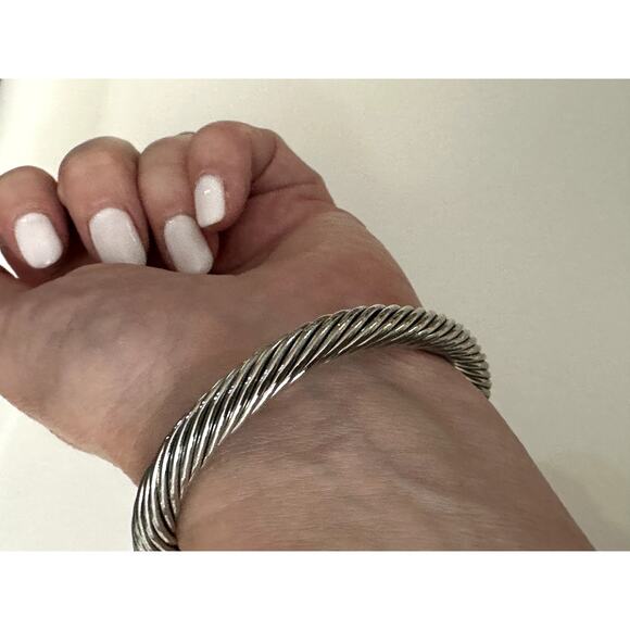 Ladies cuff cable bangle bracelet stackable red stones with crystals at ends New - Picture 8 of 10